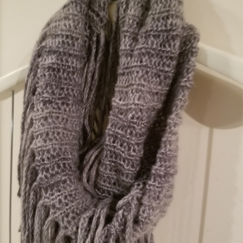 Infinity Scarf Fringe Grey
